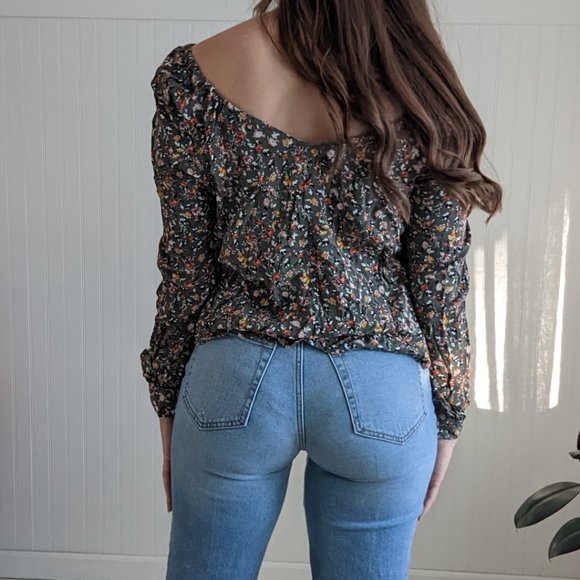 Off the shoulder green floral print long-sleeved shirt large - Picture 4 of 4